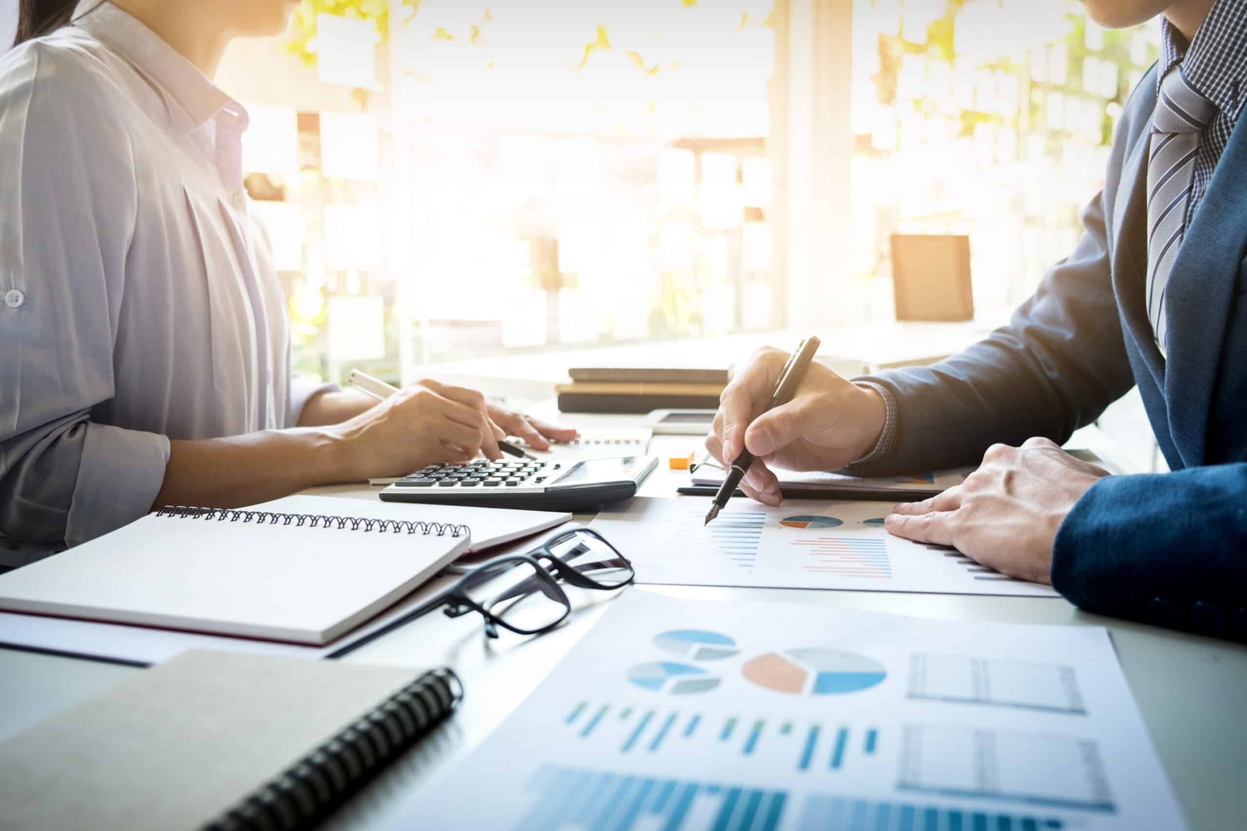 Contador: por que empresas de consultoria precisam desse profissional?